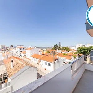 c09-portimo-3-bed-holiday-apartment.hotelaalgarve.com/